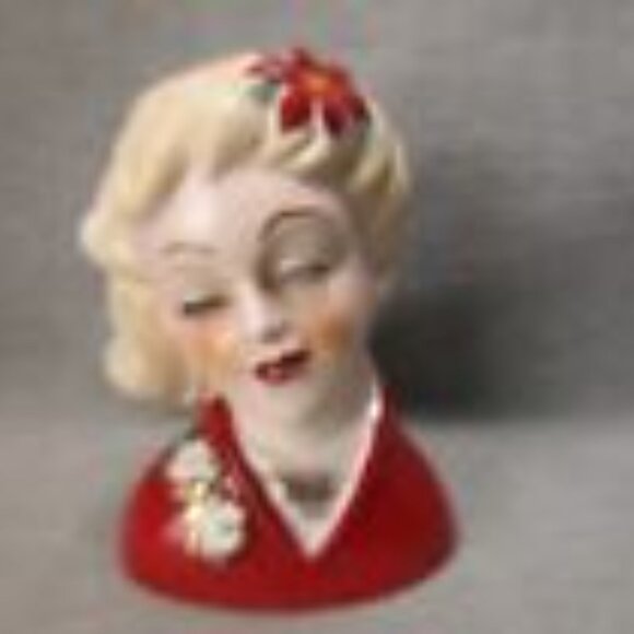Vintage Lady Head Vase Red Gold Poinsettia Holiday 6.5in Ceramic - Picture 7 of 7